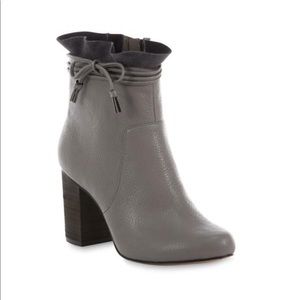Covington Parker Grey Bootie Size: 6